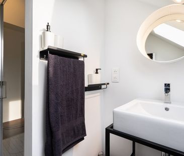 Room at Rue de l'athénée 18 - Photo 6