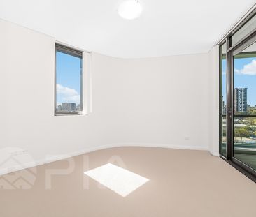 Nearly New Modern Spacious Apartments For lease NOW !!! - Photo 2