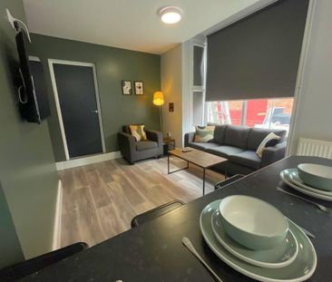 1 bedroom in a house share to rent - Photo 6