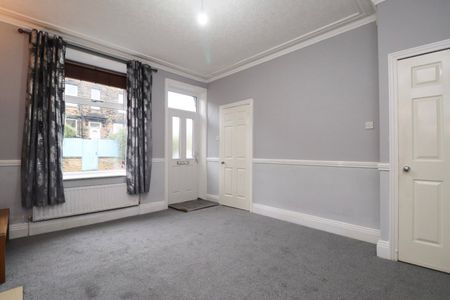 2 bedroom terraced house to rent - Photo 2
