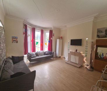 1 bedroom in a house share to rent - Photo 6