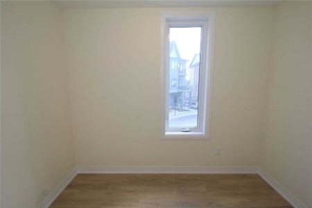 For Lease - 2635 William Jackson Drive Unit# 304, Pickering, Ontario - Photo 3