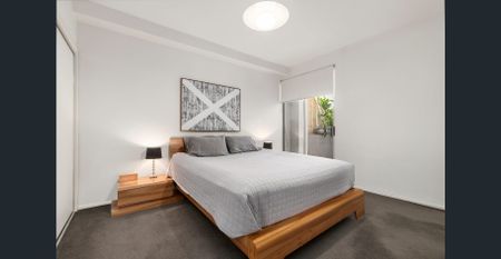 Fully Furnished Two Bedroom Apartment In Boutique Building - Photo 3