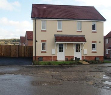 2 bedroom semi-detached house to rent - Photo 6