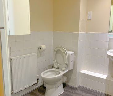 1 Bed Flat, High Street, HA3 - Photo 4