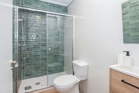 Carrer dEscalante, Valencia, Valencian Community 46011 - Photo 3