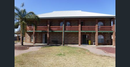 1/707 Wolfram Street - Photo 5