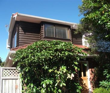 Great Sunny Townhouse in Karori - Photo 6