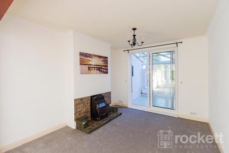 3 bedroom semi-detached house to rent - Photo 4