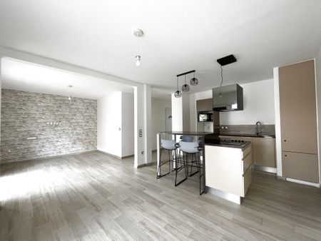 Location Appartement 2 pièces 47m² POINTE A PITRE 97110 - Photo 4