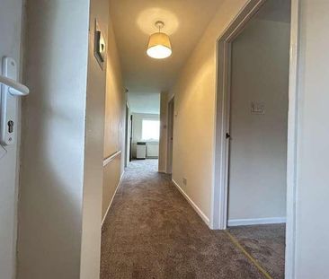 The Bungalow, Water End Lane, Old Basing, Basingstoke, RG24 - Photo 5