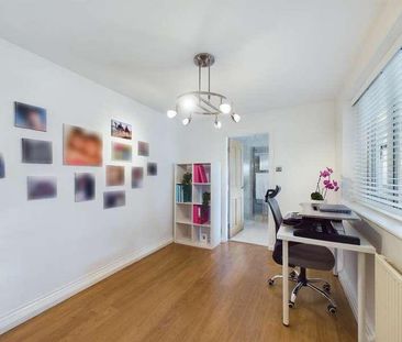 Bartle Road, Lytham St. Annes, FY8 - Photo 1