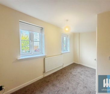 Clare Hill, Huddersfield, HD1 - Photo 5