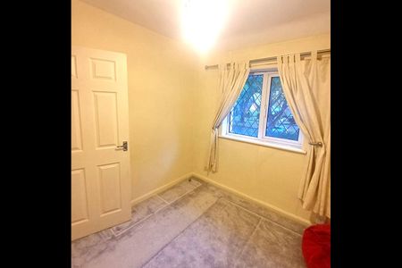 3 Bed End Terrace, Woodside Road, NG9 - Photo 3