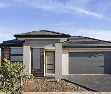 61 Bluebottle Parade, Rockbank. - Photo 3
