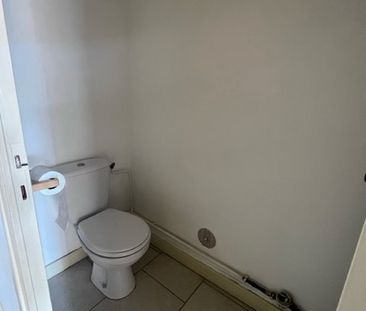 Dans belle maison, joli T1 entièrement rénové - Photo 5