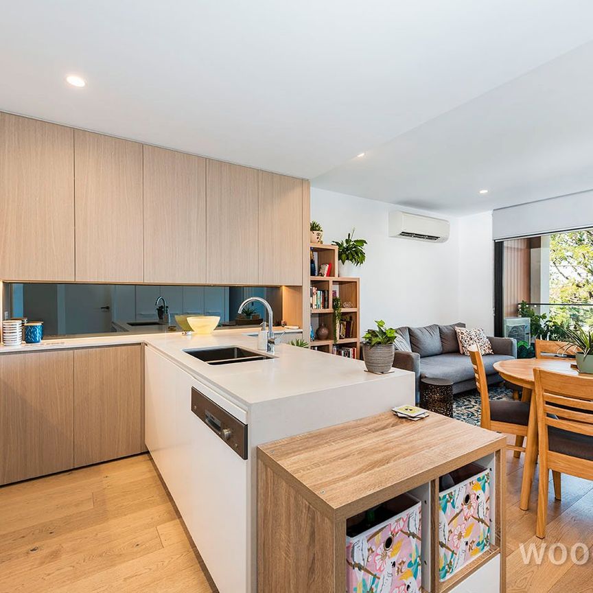 Modern Living with all the benefits - Photo 1