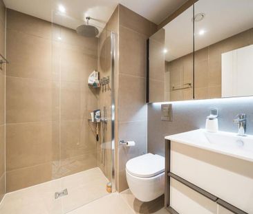 3 bedroom flat to rent - Photo 1