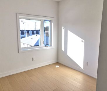 For Lease - 9 Carl Hill Lane, Richmond Hill, Ontario - Photo 6