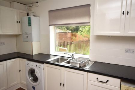 Acre Road, Middleton, Leeds, LS10 - Photo 5