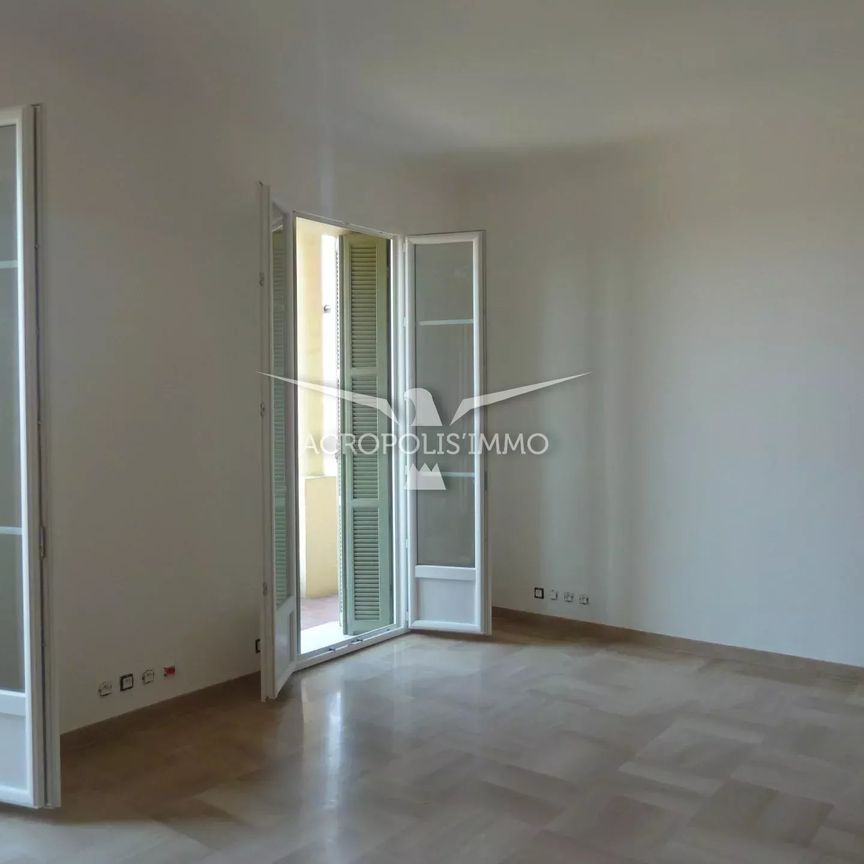 Location Appartement 3 pièces 82m² NICE 06300 - Photo 1