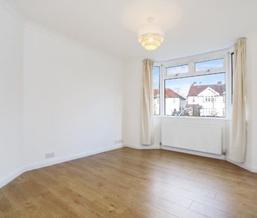 Princes Avenue, Surbiton, KT6 - Photo 3