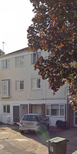 Modern Town House Room 4 - Photo 4