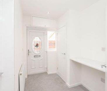 2 bedroom detached bungalow to rent - Photo 1