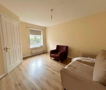 Chesters Avenue, Longbenton, Newcastle Upon Tyne, NE12 - Photo 2