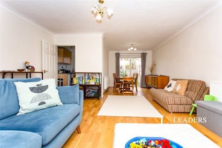 3 bedroom house to rent Shirley Close, Milton, Cambridge, Cambridgeshire, CB24 - Photo 4