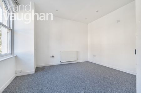 3 bedroom maisonette to rent - Photo 3
