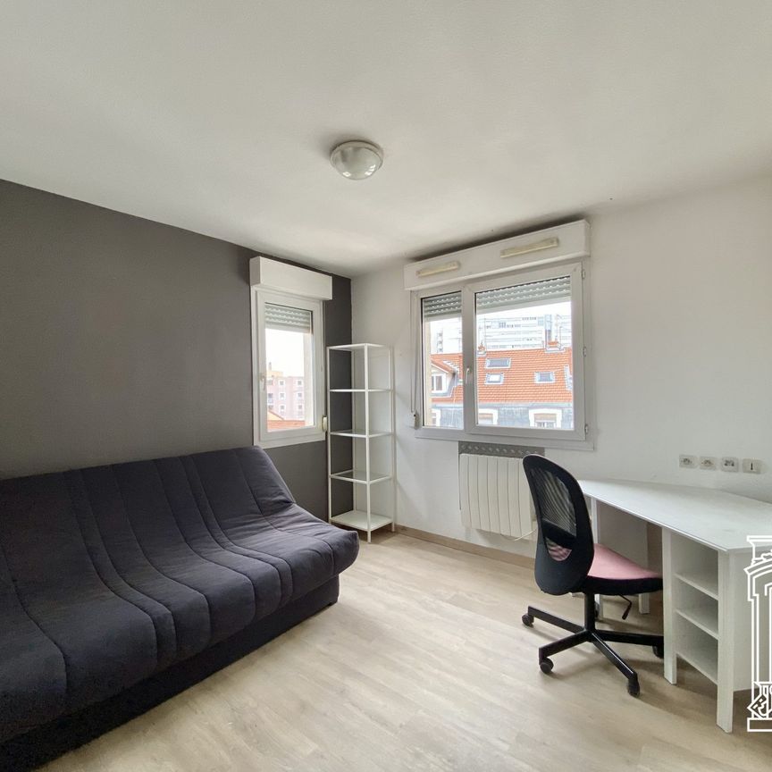 Location Appartement 1 pièce 19m² LYON 7ème - Photo 1