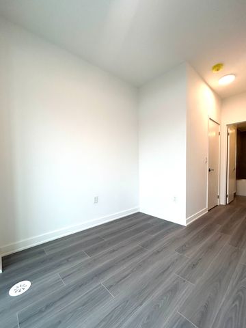 For Lease - 65 Curlew Drive Unit# 194, Toronto, Ontario - Photo 3