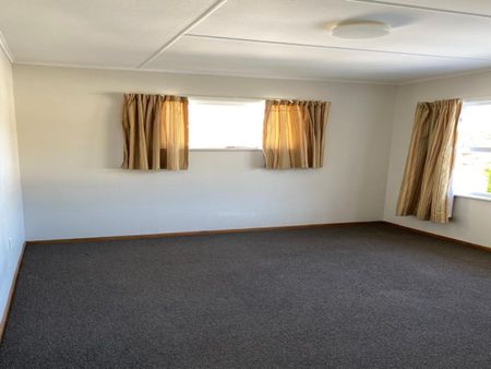 Wainui Living - Photo 2
