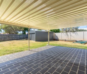 4 Zinnia CRT, Middle Ridge QLD 4350 - House For Rent | Domain - Photo 2