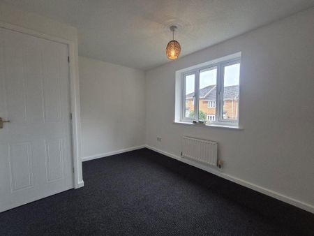2 bedroom semi-detached house to rent - Photo 3