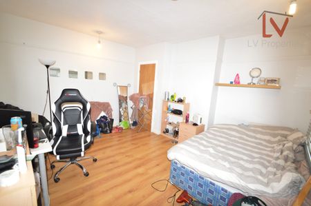 Estcourt Avenue - Photo 3