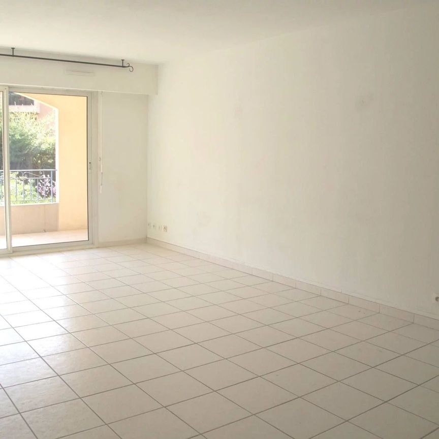 Location Appartement 3 pièces 70m² MOUGINS 06250 - Photo 1
