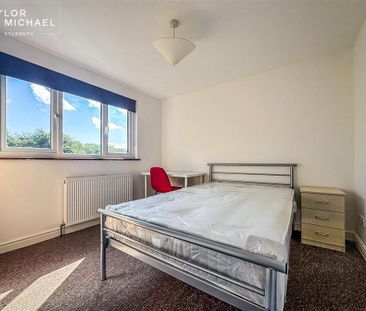 5 bedroom semi-detached house to rent - Photo 6