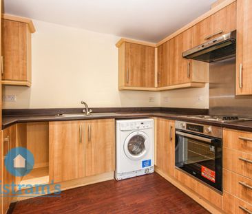 2 bed Apartment for Rent - Photo 2