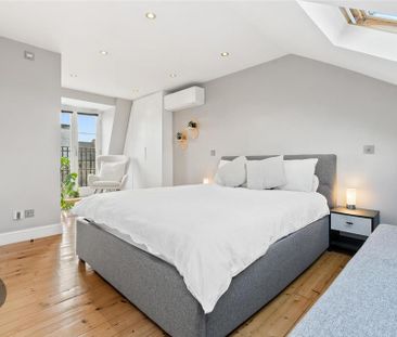 4 bedroom end of terrace house to rent - Photo 3