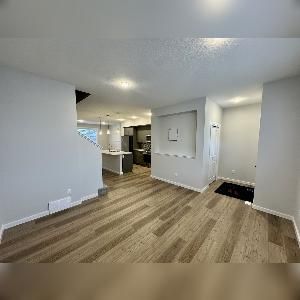 Southfork Leduc 3 Bed 2.5 Bath Dbl Garage Home for Rent - Photo 1