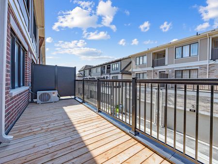 For Lease - 96 coolhurst Avenue, Brampton, Ontario - Photo 5