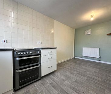 3 bedroom terraced house to rent - Photo 6