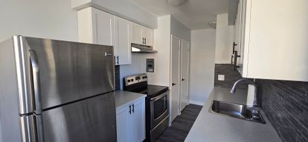 For Lease - 300 Montrave Avenue Unit# 8, Oshawa, Ontario - Photo 3