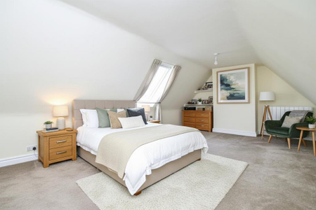 5 bedroom detached house to rent - Photo 5