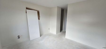 Brand new 4 bedroom home - Photo 2