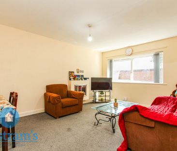 2 bed Apartment for Rent - Photo 2