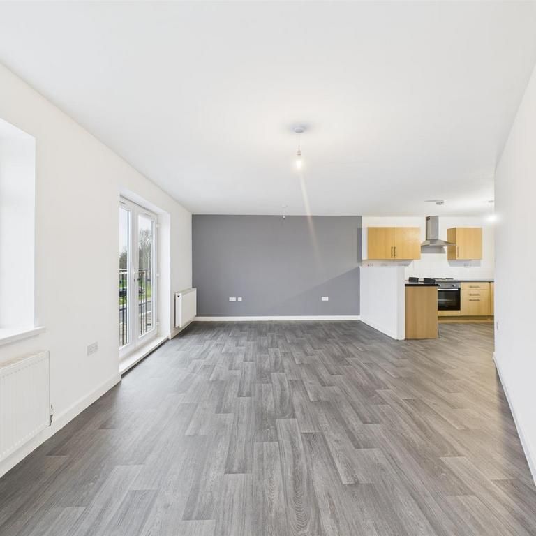 3 bedroom apartment to rent - Photo 1