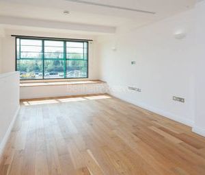 1 Bedrooms Flat to rent in Hoover Building, Perivale UB6 | £ 323 - Photo 1